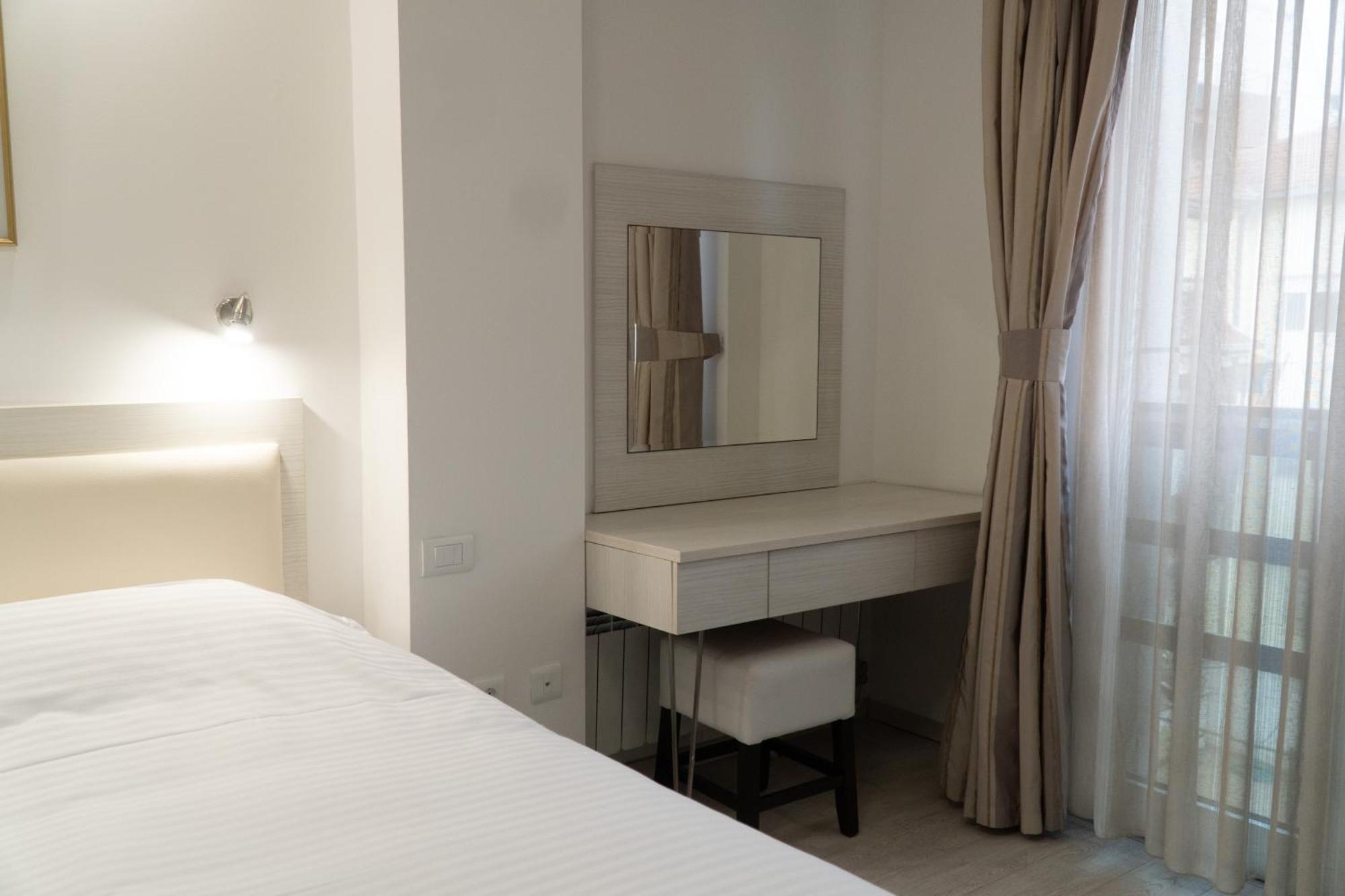 Sienna Apartments Skopje Ngoại thất bức ảnh